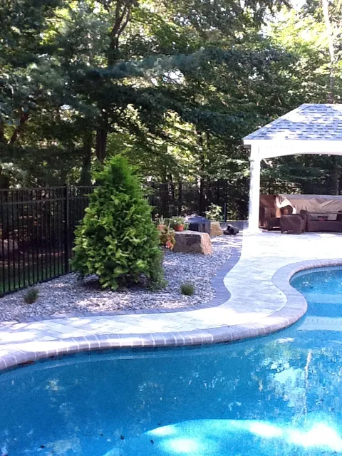work photo from smittys-landscaping.com