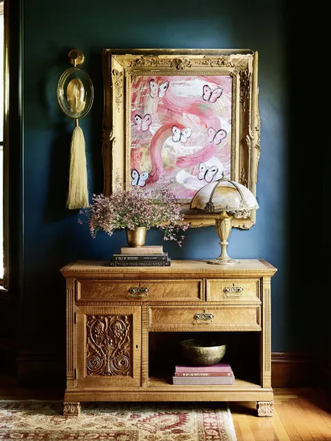 JaredKuzia_CeciliaCasaGrande_LakeNewton_LivingConsole_S.jpg