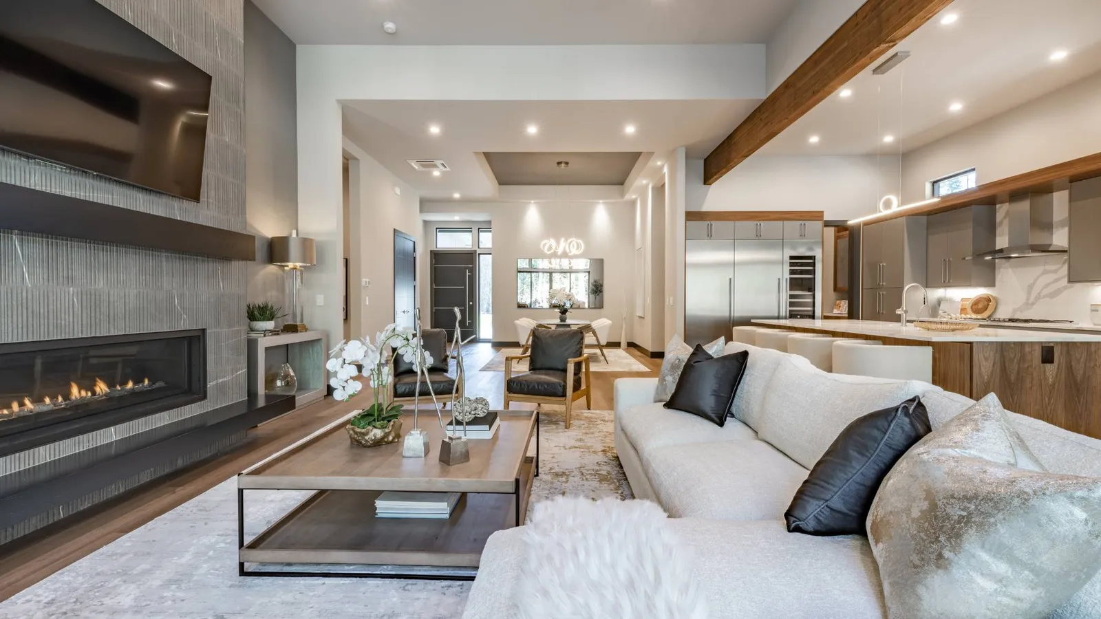 interior – 2024-08-25T130743.725