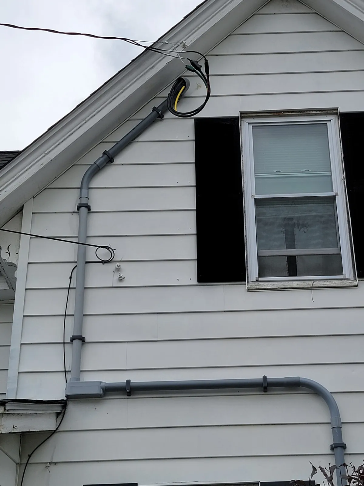 work photo from mjpelectrician.com