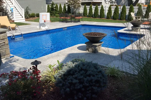 work photo from marqueepools.com