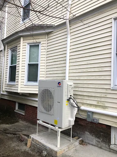 HVAC Experts Heating and Air Conditioning work photo