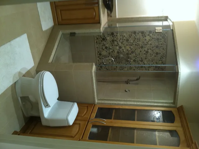 bathroom3