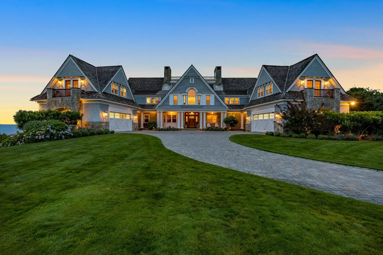 12-foxcroft-lane-sandwich-ma-02537