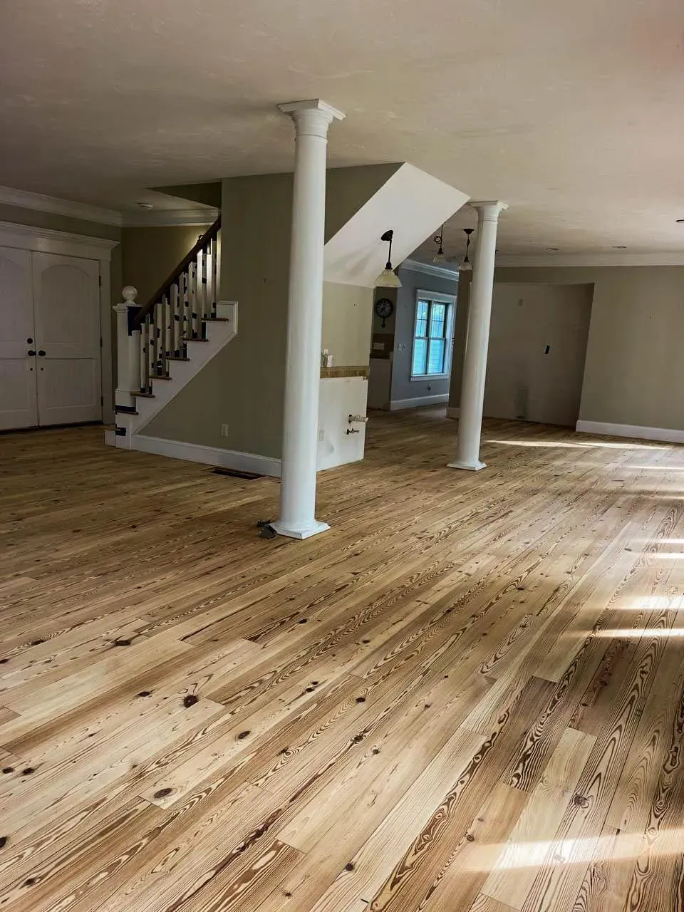 work photo from thefloormenexperts.com