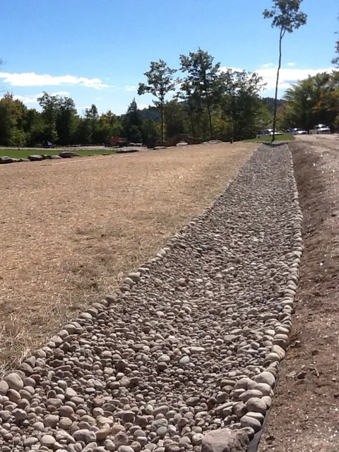 work photo from micklontreeandlandscape.com