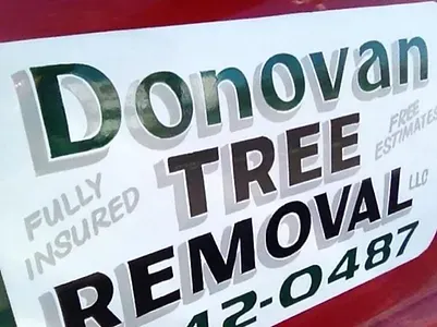 Donovan Tree Truck Sign
