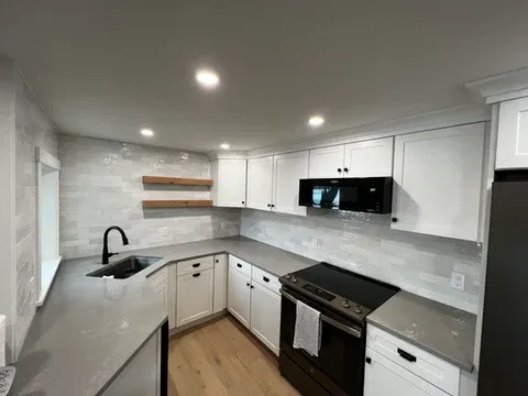work photo from mcadieuxshomeremodeling.com