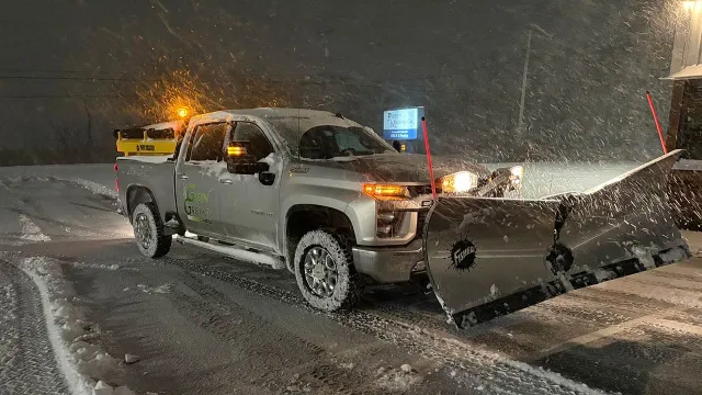 Flat-rate monthly snow removal services for businesses near me