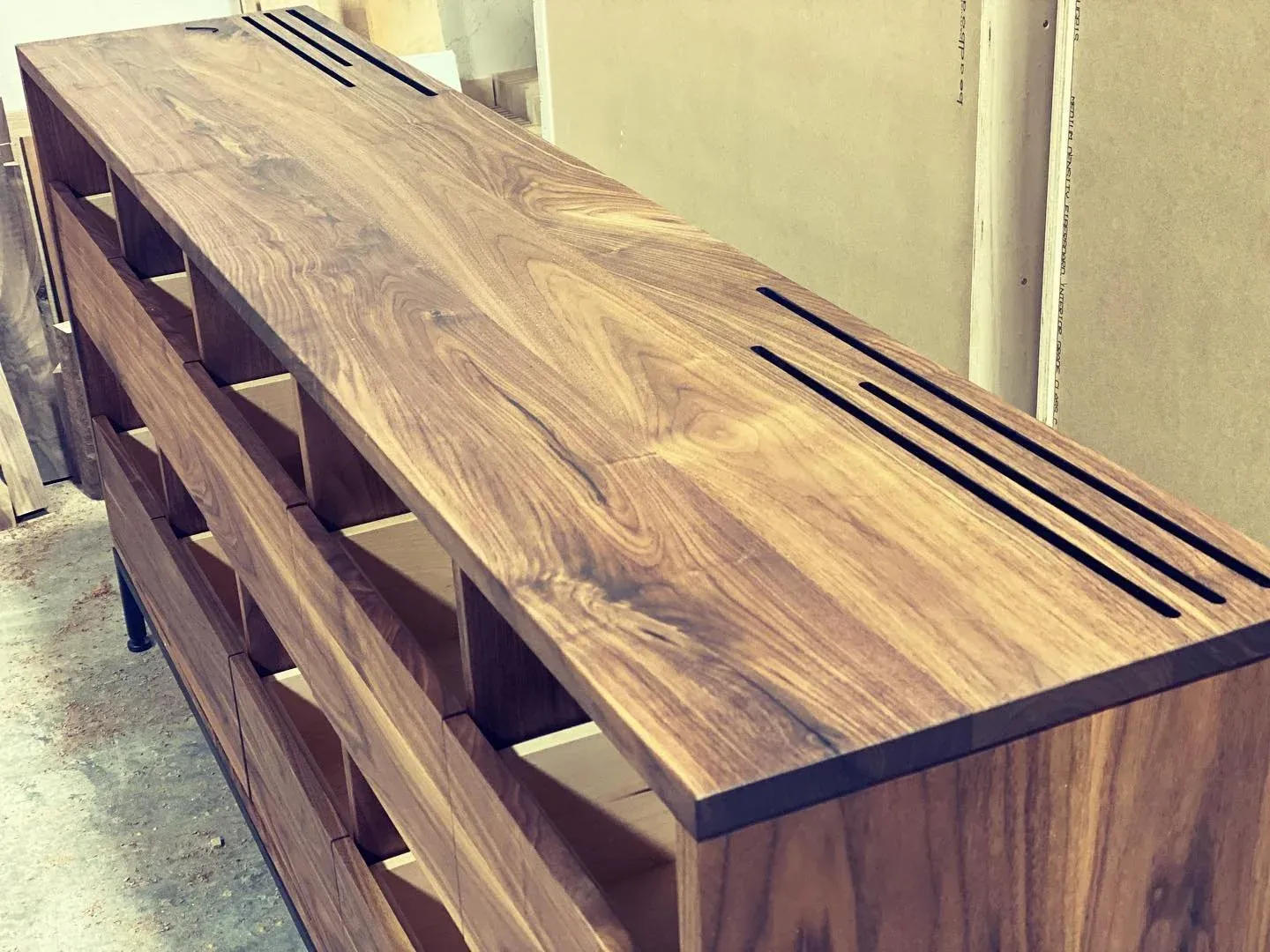 Walnut Record Console 004.jpg