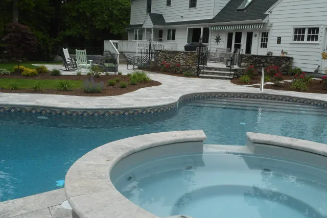 work photo from crystal-clear-pools.com