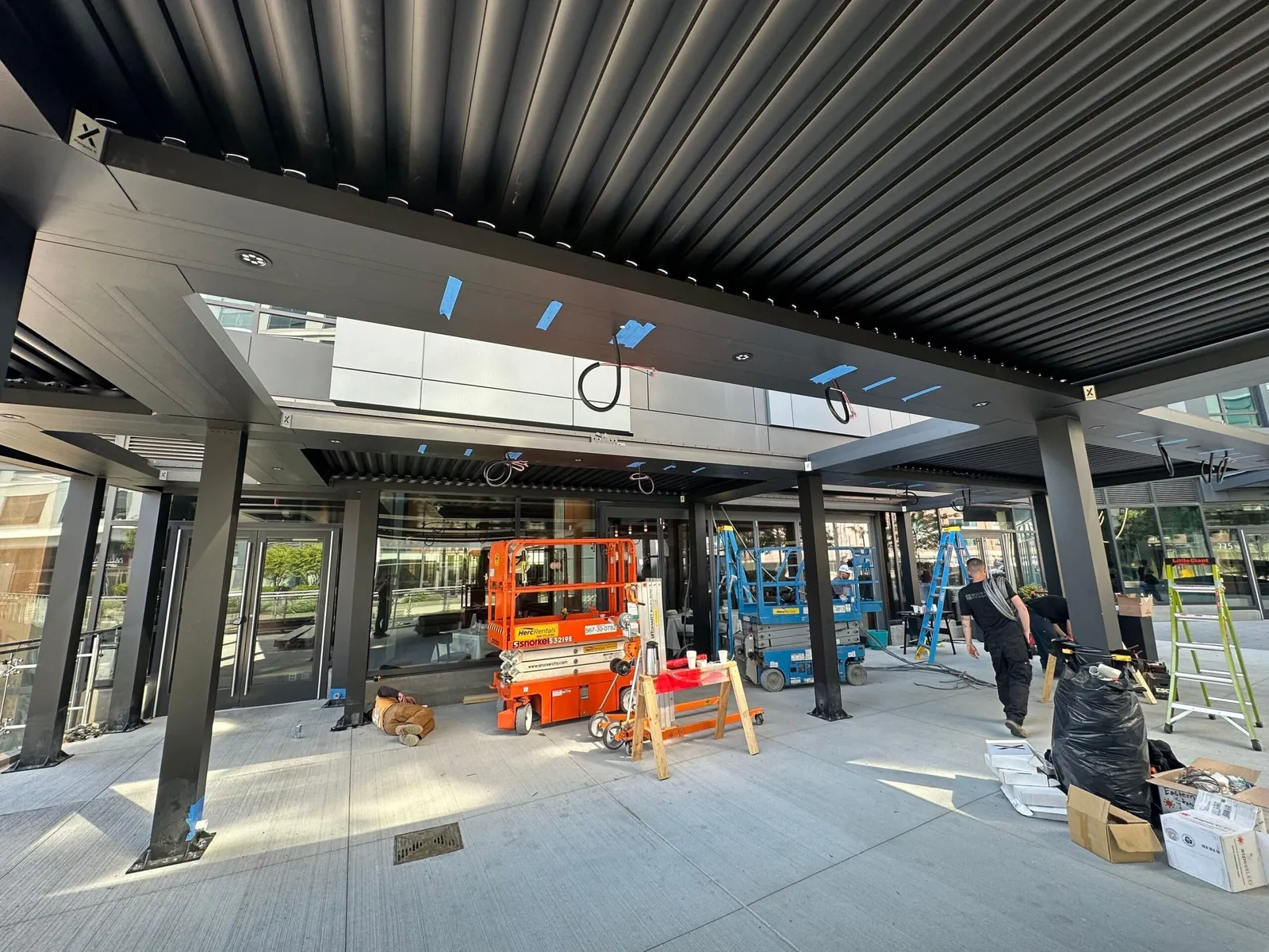 Exterior Dining