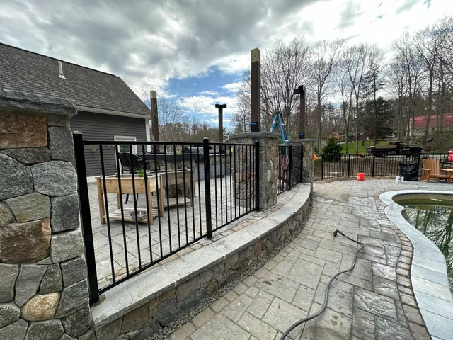 Budge-It Outdoors, Fence & Hardscaping work photo