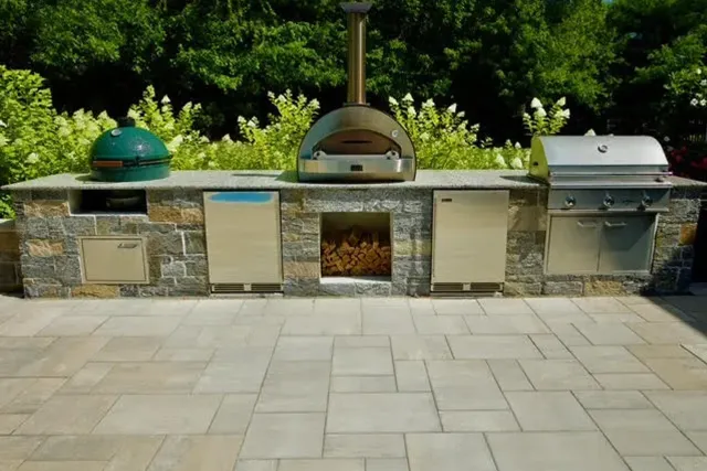 work photo from crystal-clear-pools.com