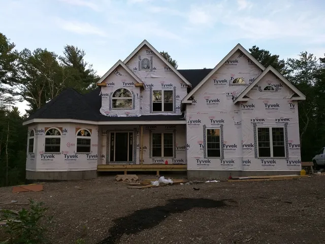 work photo from thehonestroofers.com
