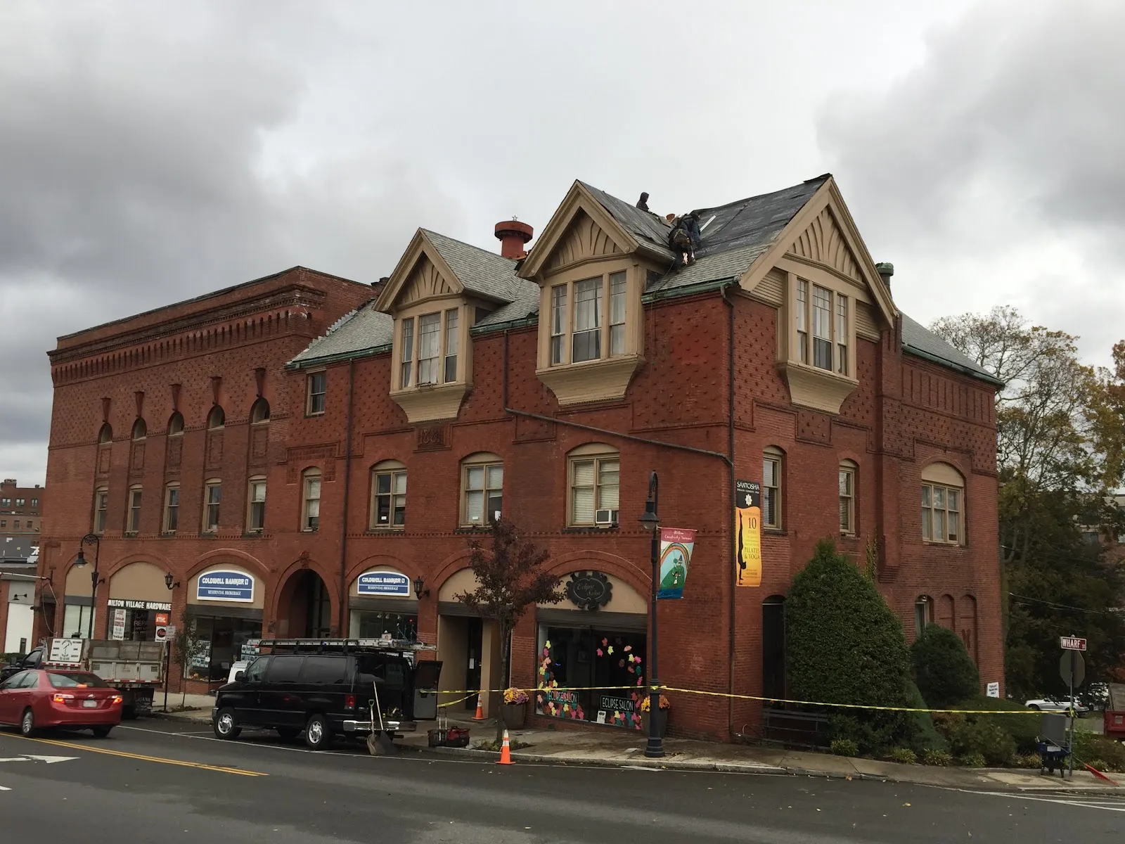 Robert Roofing and Gutters, Inc.