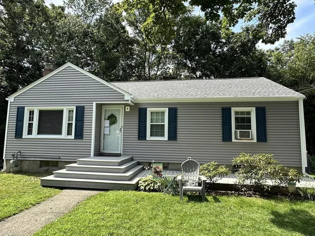 Better Way Home Improvement - Vinyl Siding Contractor work photo