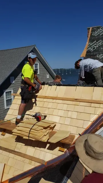 work photo from reyesroofingkings.com