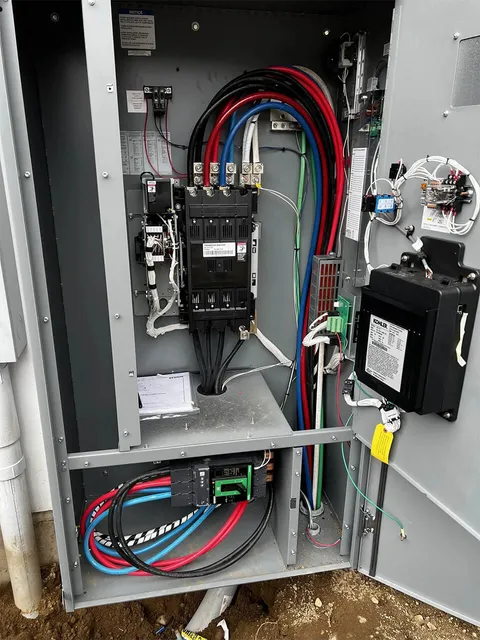 work photo from chrisbonneyelectric.com