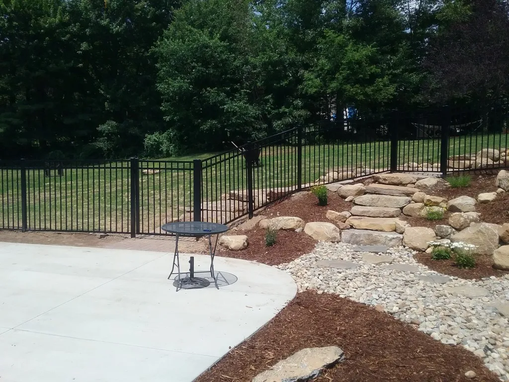 work photo from fenceitinllc.com