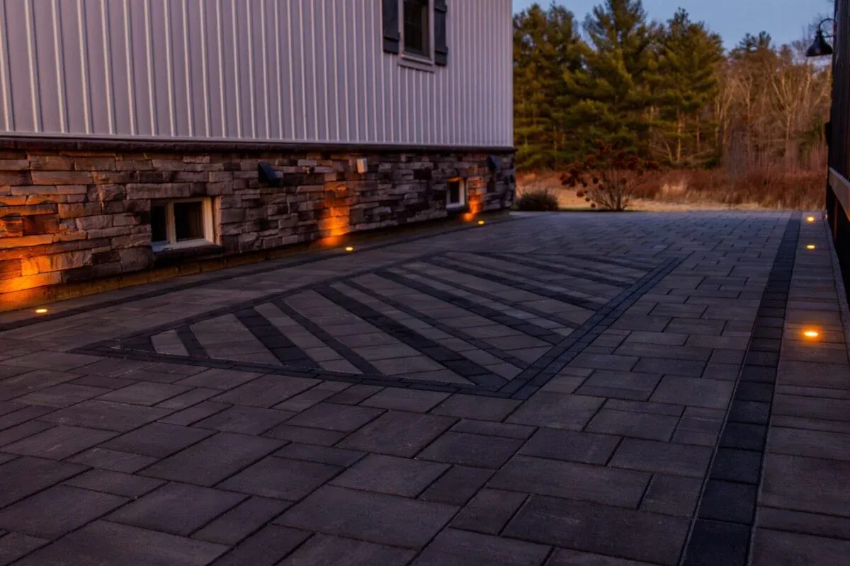 Lake Winnipesaukee Paver Driveway