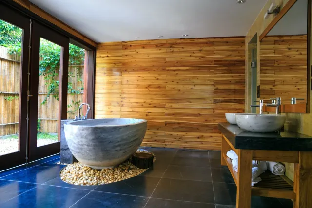 Bathtub.jpg