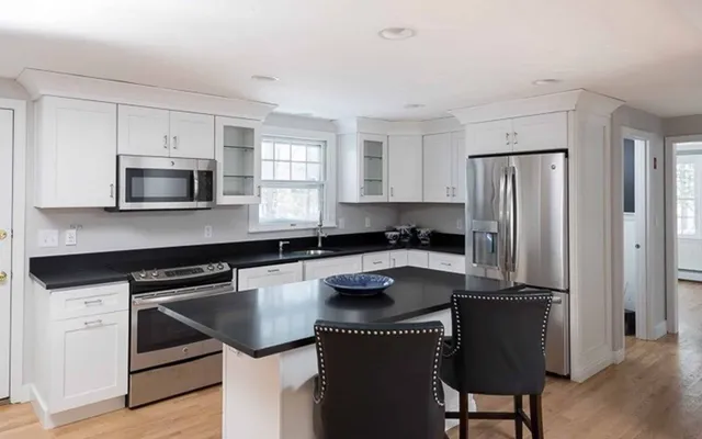 work photo from mycabinetoutlet.com