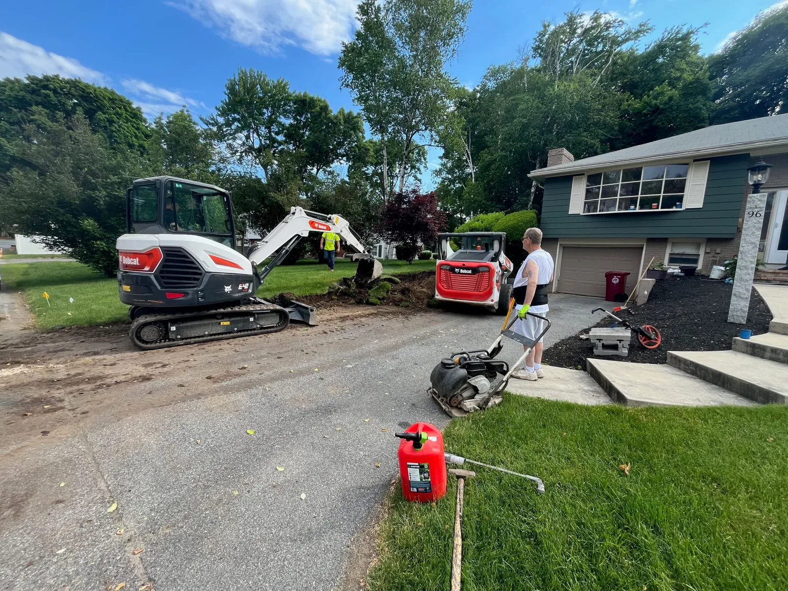 work photo from bobmuldoonpaving.com