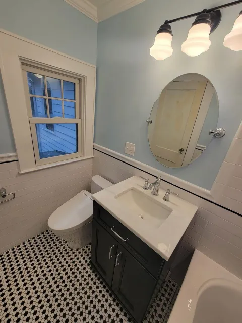 Bold Blue Vintage Bath | Fairfield, CT