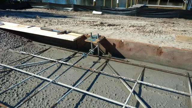 Steel reinforcement and slab edge formwork before concrete placement