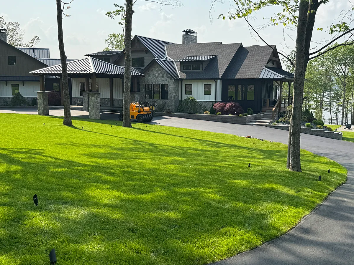 work photo from atlanticasphaltpaving.net
