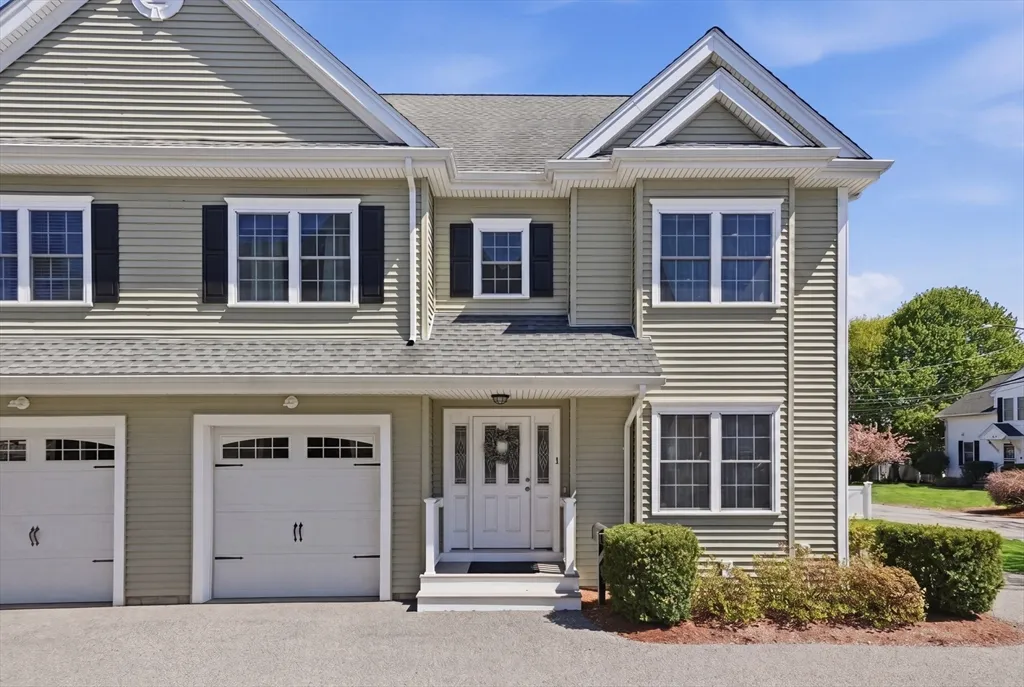 46 School Avenue # 1
