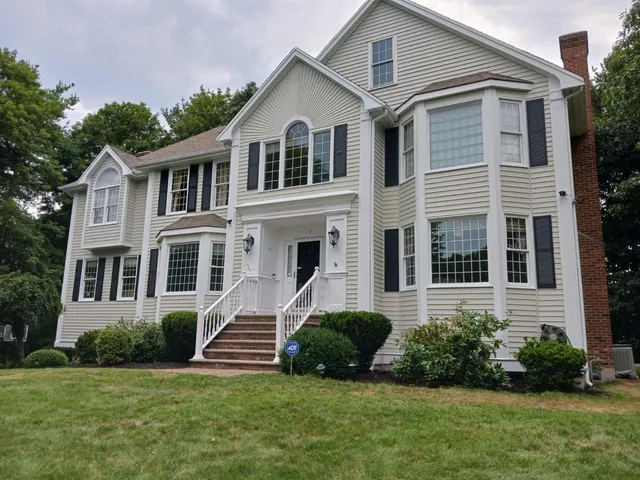 HIGH QUALITY PAINTING & CARPENTRY