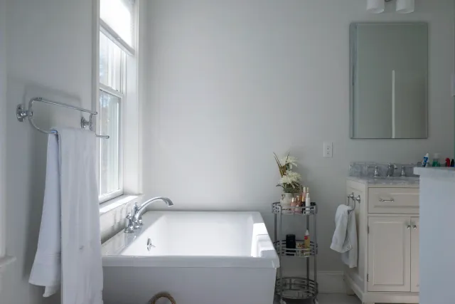 Milton Tub.jpg
