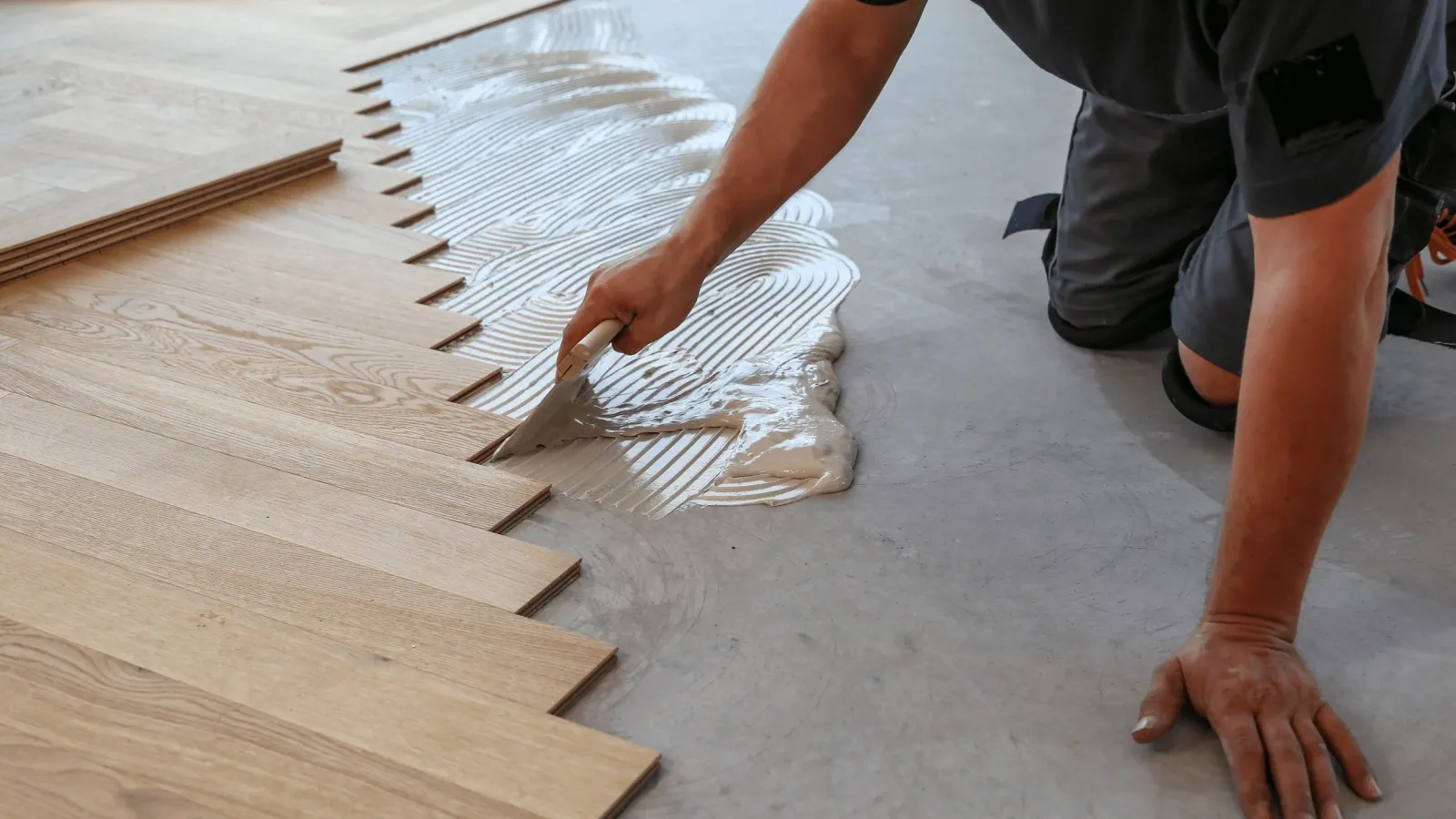 laminate floor install-min.jpg