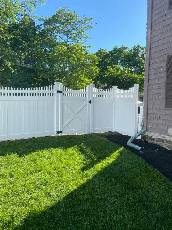 work photo from fortressfenceco.com