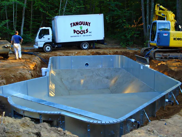 work photo from tanguaypools.com