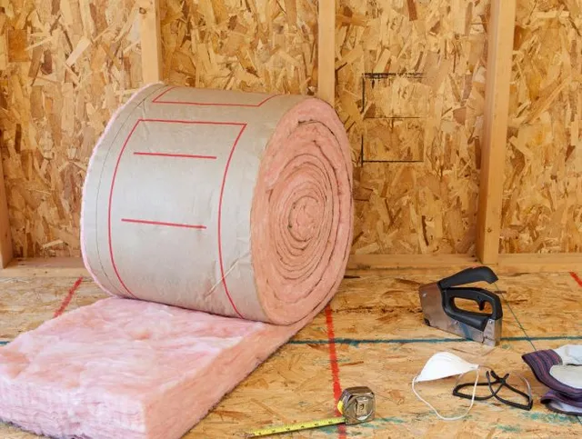 ROLLED UP INSULATION