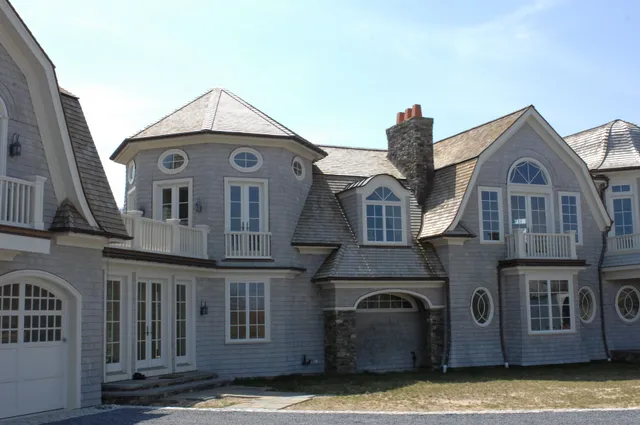 work photo from fivestarroofingllc.com