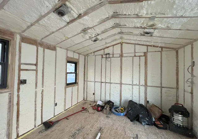 work photo from ontimeinsulation.com