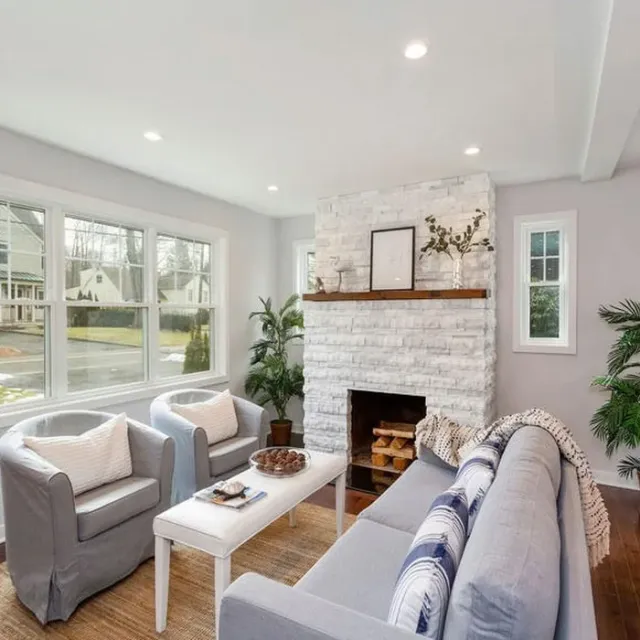 Family room - contemporary family room idea in New York