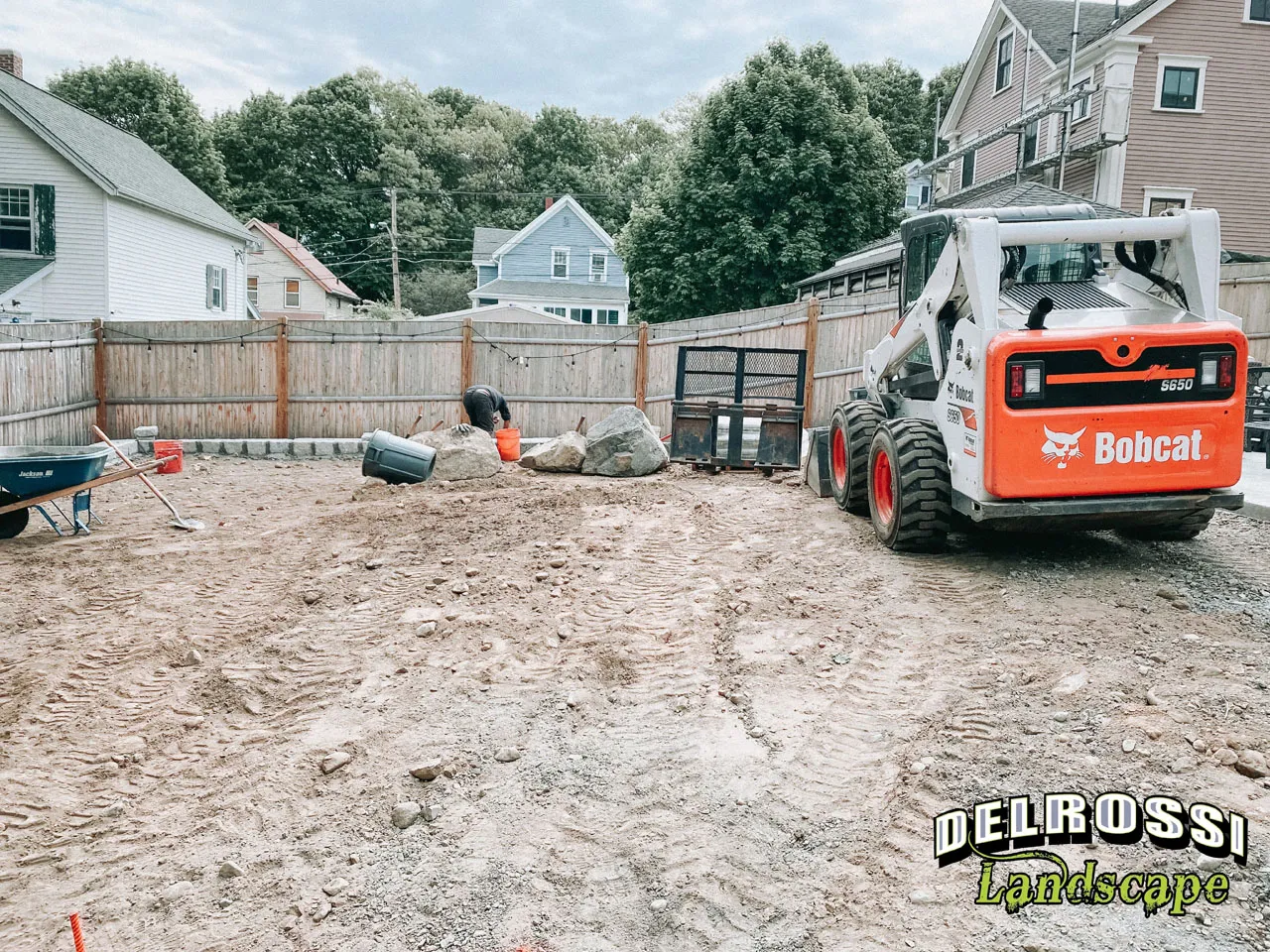 DELROSSI LANDSCAPE AND MAINTENANCE researched project photo