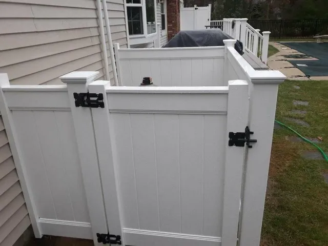 work photo from accuratefencecapecod.com