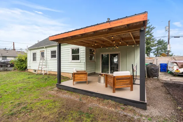 43-web-or-mls-12226-se-salmon-st.jpg