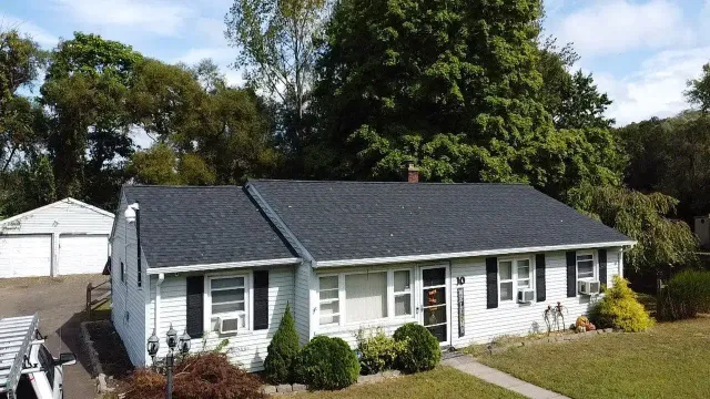 work photo from lifetimequalityroof.com