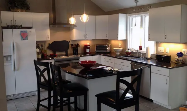 Kitchen-Before