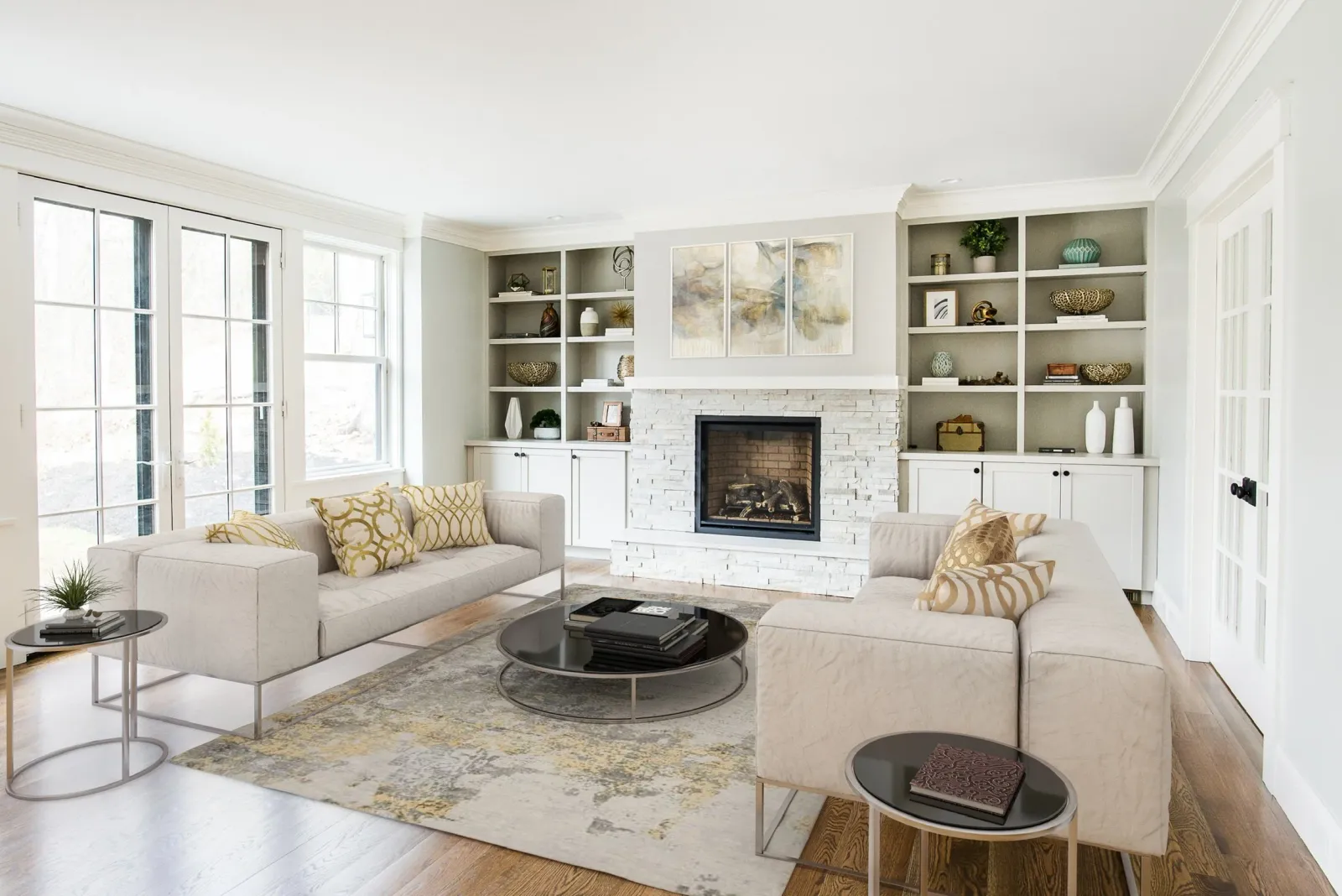 270 Farm Family Room angle.JPG