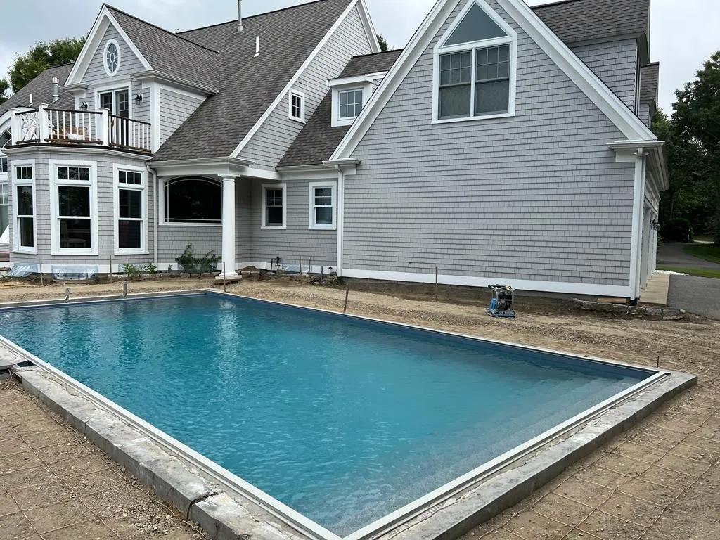 vinyl liner installation