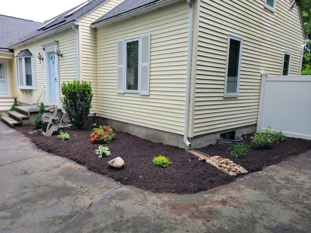 Alluzio Landscaping work photo