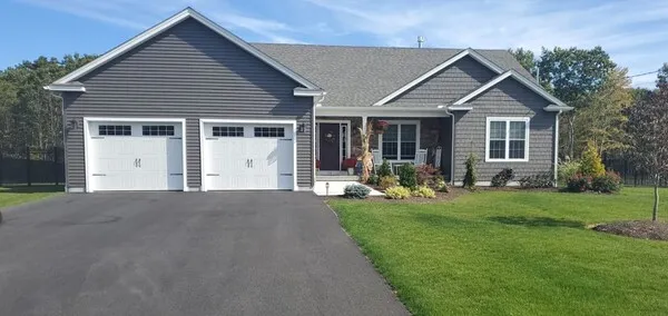 Garage Door Installation in Pawtucket, RI (1)